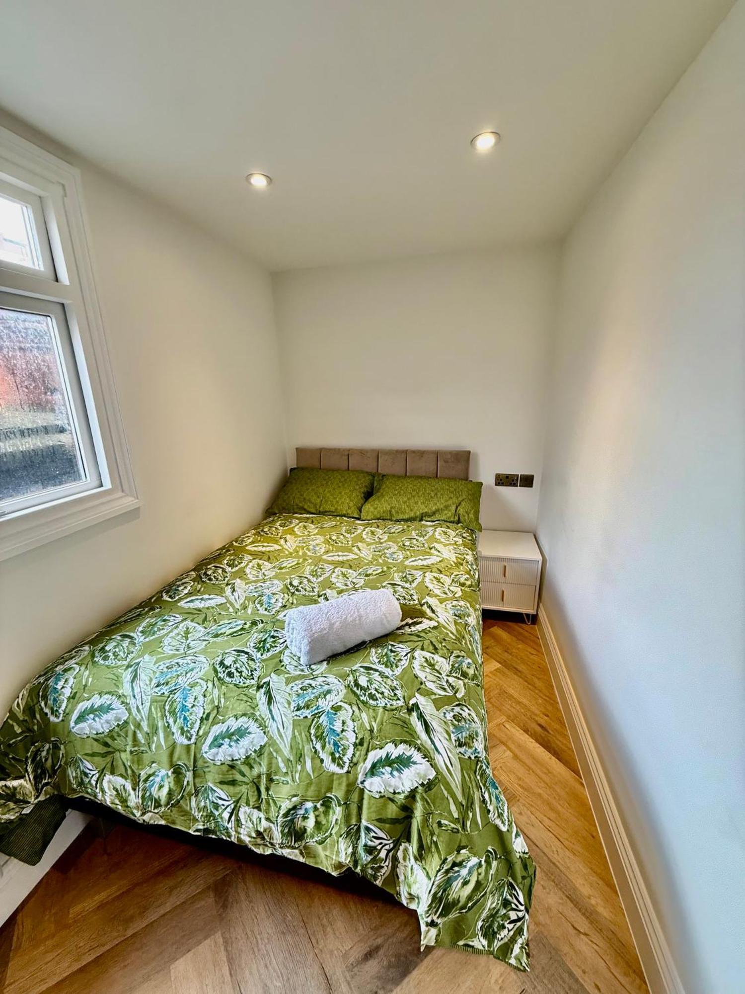 Central, Modern, Westfield, Close To Tube Station Londres Extérieur photo